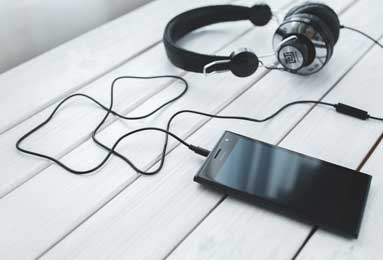 穆帅遭遇3重暴击！6连胜死敌+8分差距，10月生死战真要凉？